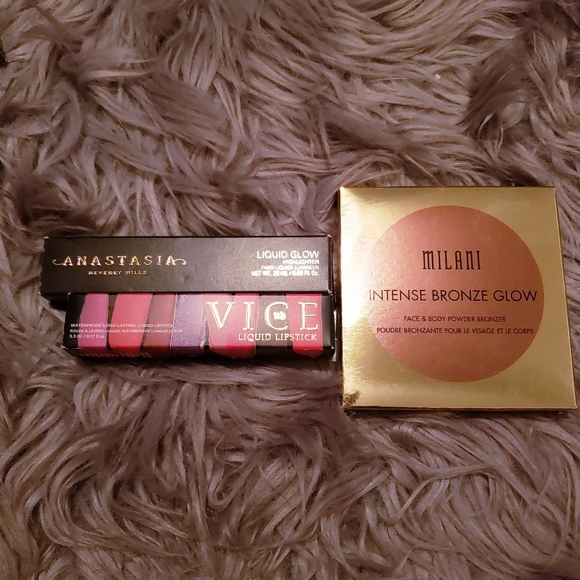 MakeUp Bundle - Picture 4 of 8